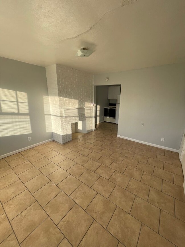 Foto del edificio - 4647 N Brady St