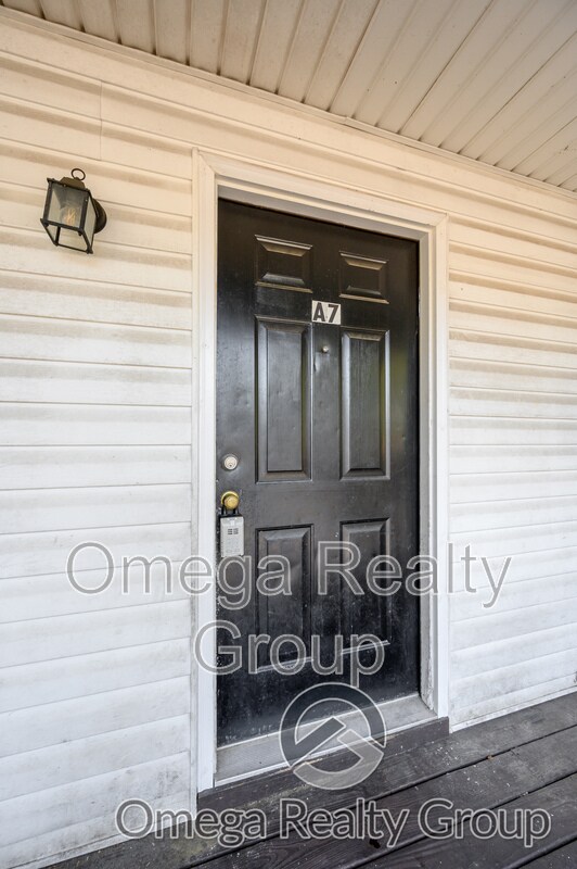 Primary Photo - 4203 20th St NE