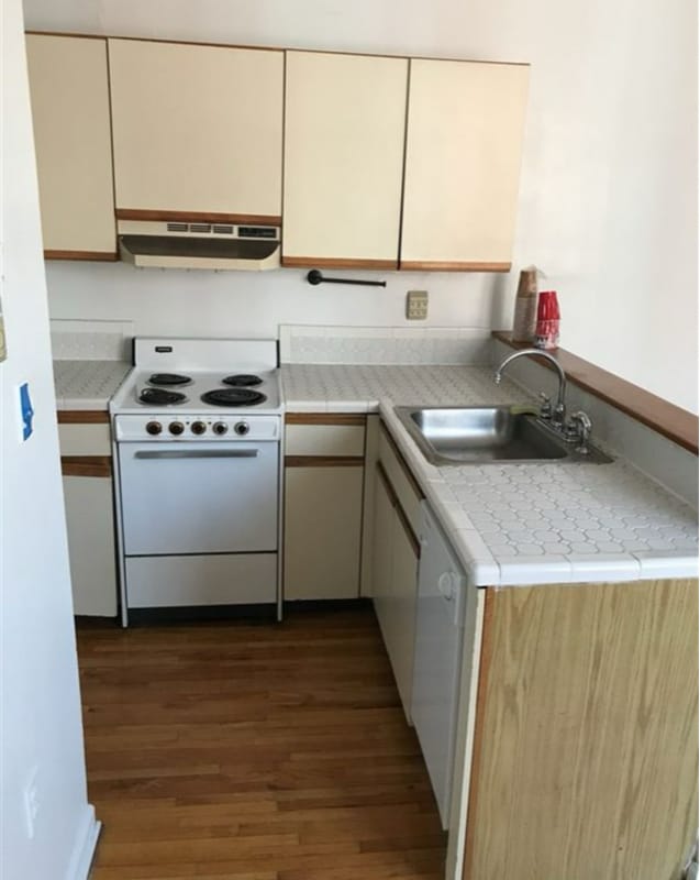 Building Photo - 59-65 E Broad St