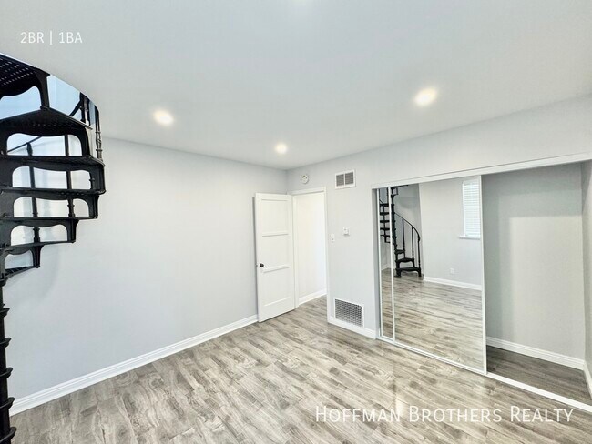 Foto del edificio - 427 N Oakhurst Dr