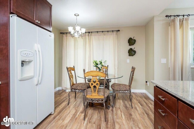 Building Photo - 8440 Ragged Top Cir