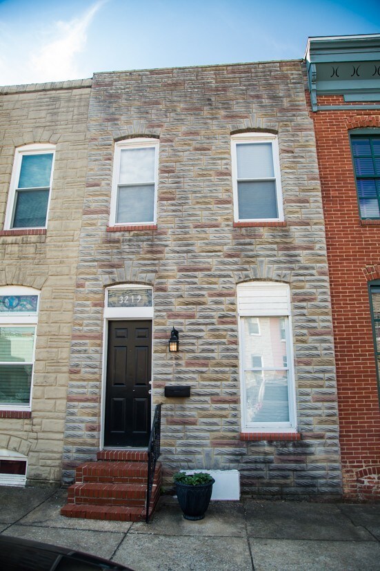 3219 Elliott St, Baltimore, MD 21224 Townhome Rentals in Baltimore MD