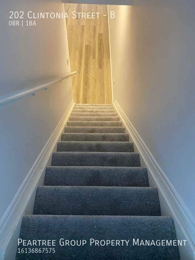 Building Photo - Charming Clintonia - Basement Studio in Stittsville!