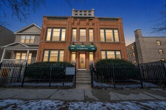 Building Photo - 3208 W Wabansia Ave