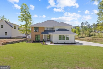 Building Photo - 1270 Glen Eagle Dr
