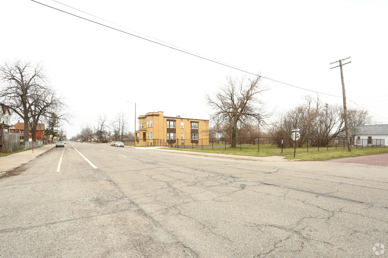Building Photo - 2826 14th St