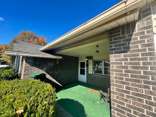 Foto del edificio - 1809 Marvin St
