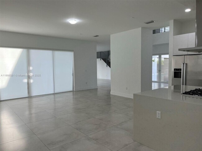 Foto del edificio - 10066 NW 76th Terrace
