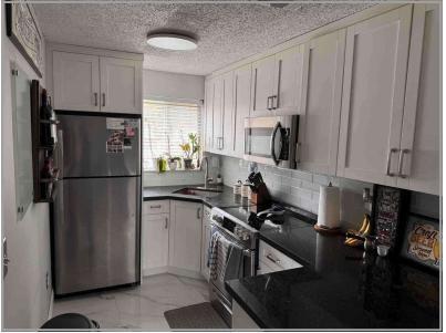 Foto del edificio - 8055 NW 8th St