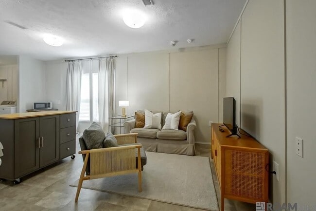 Foto del edificio - 12938 Laws Ln