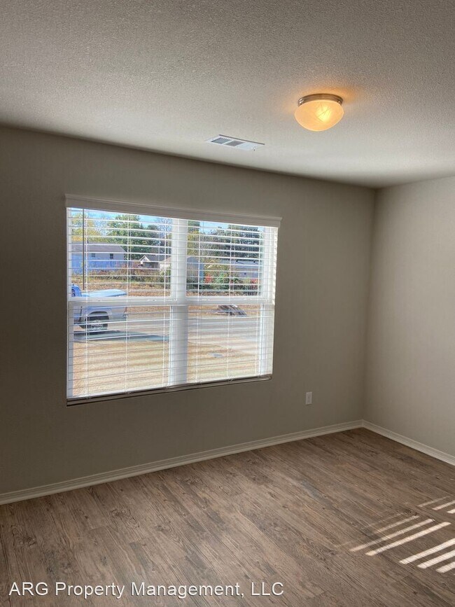 Building Photo - 3 br, 2 bath House - 2509 Grand Lane