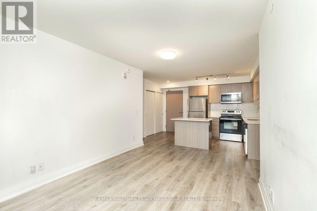 Building Photo - 58 Lakeside Ter