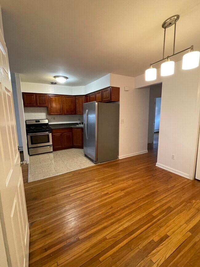 Building Photo - 2245 Bruckner Blvd