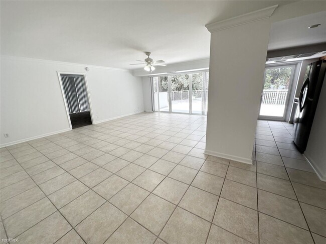 Foto del edificio - 2 br, 2 bath Condo - 2841 N Ocean Blvd Apt...