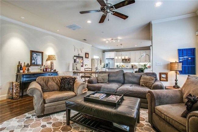 Foto del edificio - 4124 Hyer St