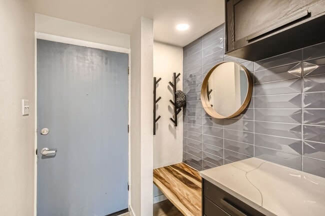 Photo - Central 1 BDR / 1 BA Condo in Boulder