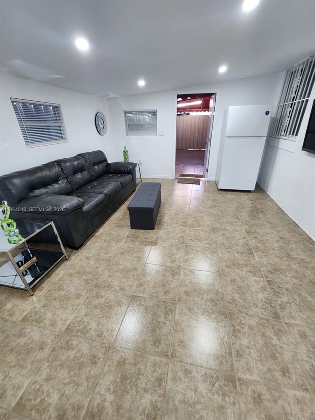 Foto del edificio - 2880 NW 56th St