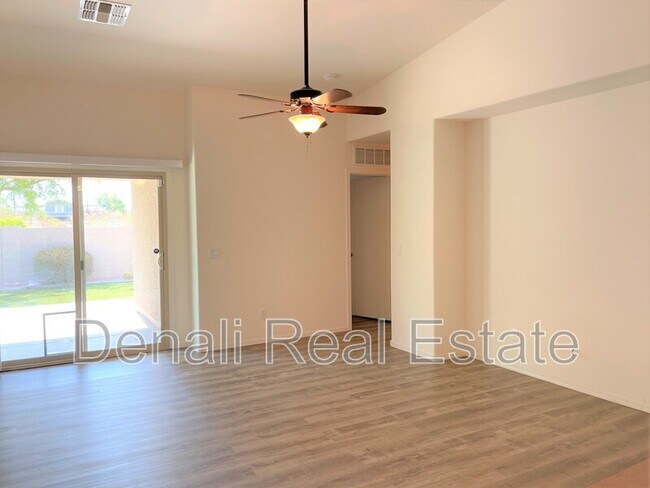 Building Photo - 2729 S Conestoga Rd