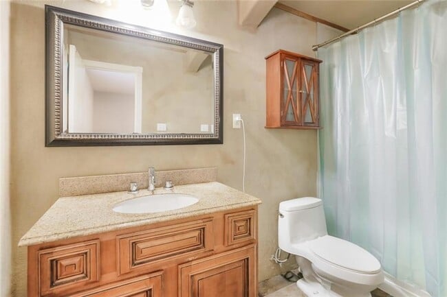Building Photo - 1511 Monaco Dr