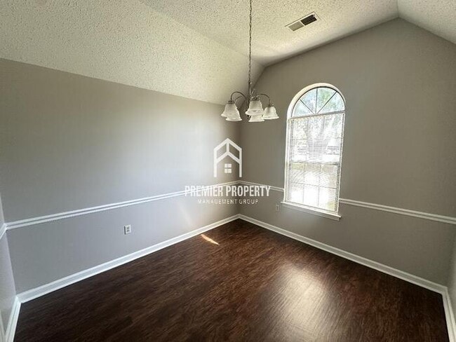 Building Photo - 6569 Chauncey