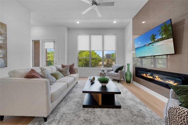 Foto del edificio - 13351 Goodland St