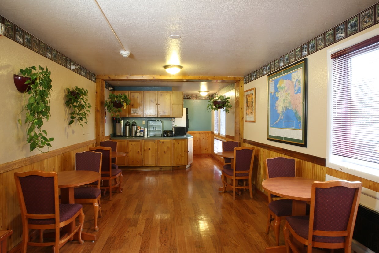 Primary Photo - 4335 Wisconsin St