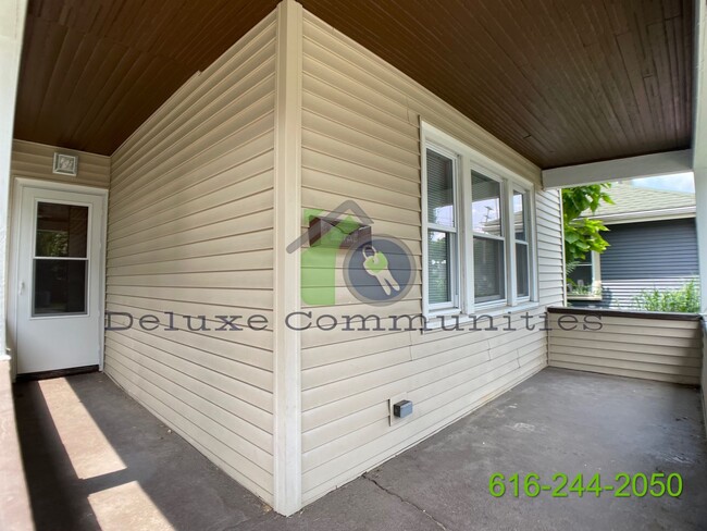 Foto del edificio - 3 Bed, 1 Bath Home - Move In Ready!