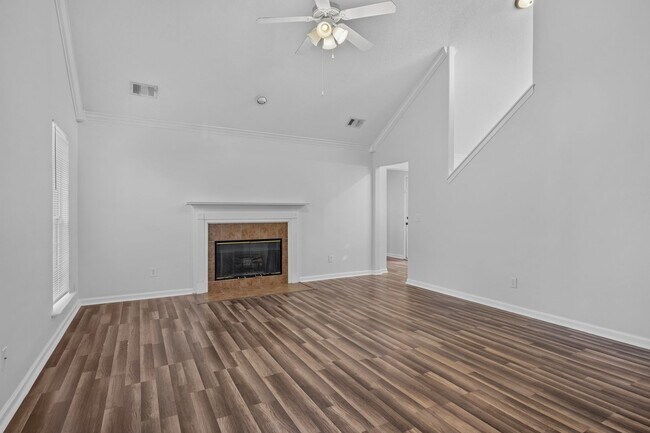 Foto del edificio - 75 Oak Ridge Cir