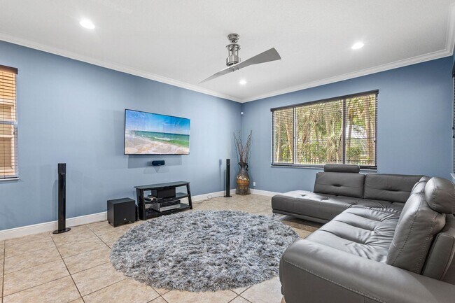 Foto del edificio - 2073 Foxtail View Ct