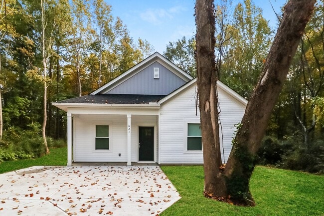 Building Photo - 621 Burrington Ct