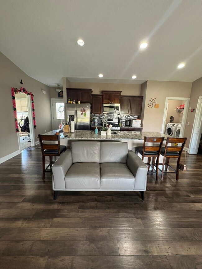Building Photo - 5668 Prairie Grass Dr