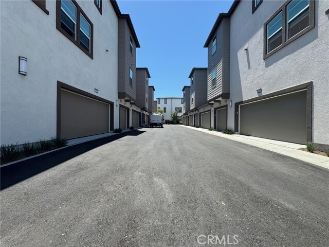 Building Photo - 1440 Stratus Dr
