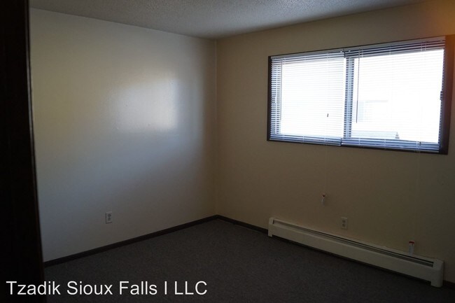 Building Photo - 812-1209 W Bailey St