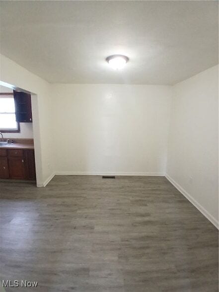 Foto del edificio - 2435 Shirley Rd