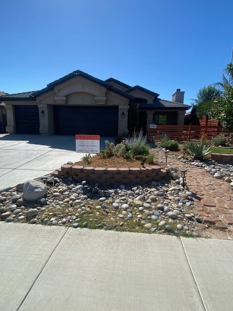 Foto principal - 10301 Lanesborough Ave