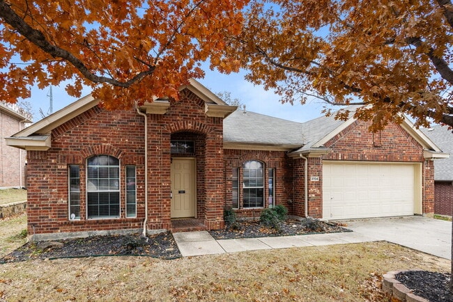 Building Photo - 3704 St Johns Dr