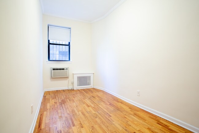 Foto del edificio - 200 E 75th St
