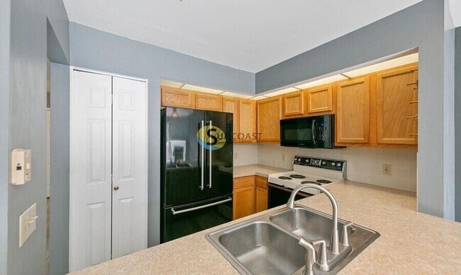 Foto del edificio - 3760 Moorings Ln