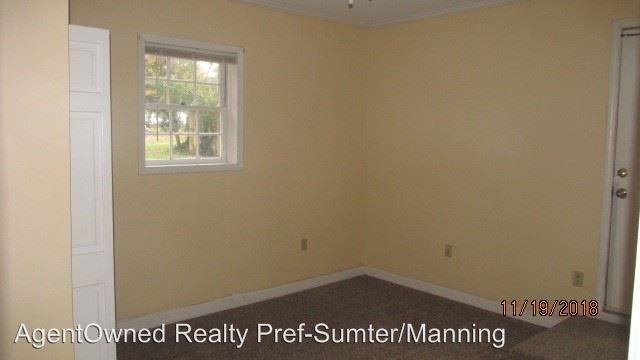 Building Photo - 2 br, 1 bath House - 44 S Church St