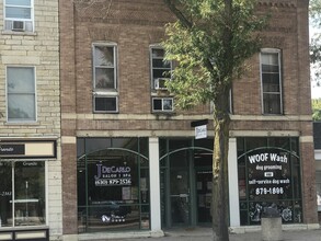 Building Photo - 137 S Batavia Ave