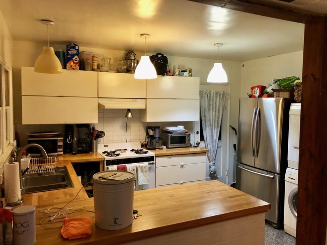 Cocina - 1532 Yale St