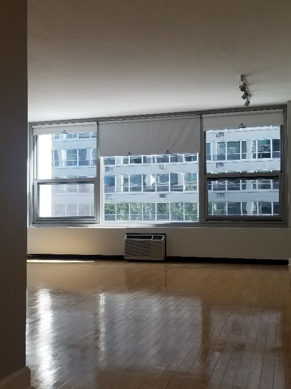 Building Photo - 3600 N Lake Shore Dr