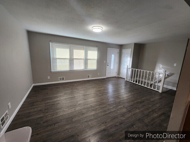 Building Photo - 8307 Ditzler Ave