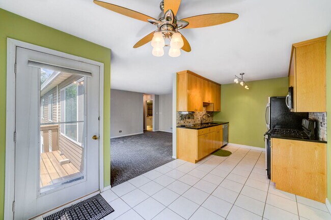 Foto del edificio - 741 Acorn Ct