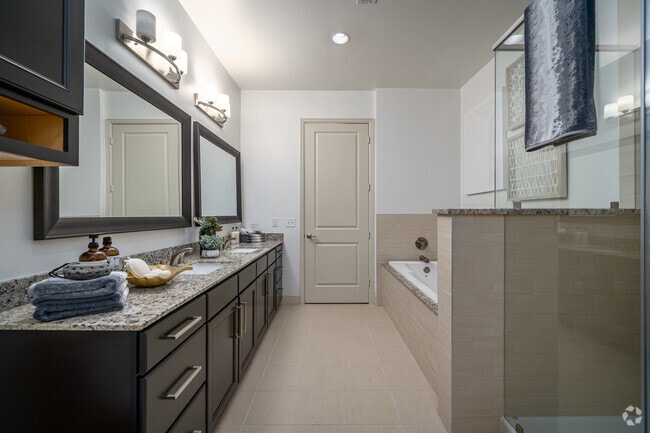 2BR, 2BA - 1,219SF - WaterWall Place