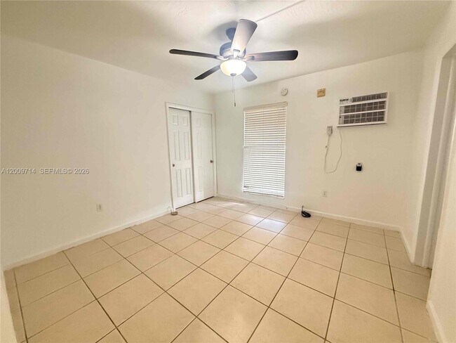 Foto del edificio - 457 NW 57th Ave