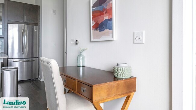 Building Photo - 825 Usener St