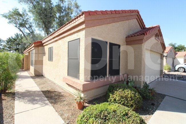 Foto del edificio - 602 N Cobblestone St