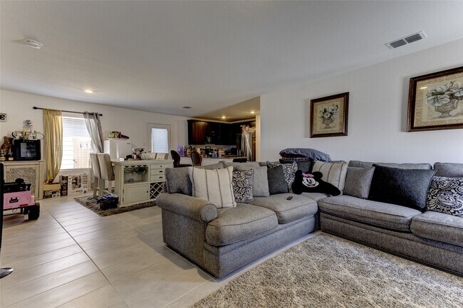 Building Photo - 5708 Manarchos Ln