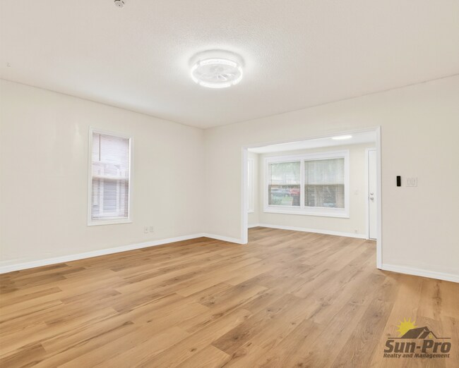 Foto del edificio - 213 Live Oak Ave